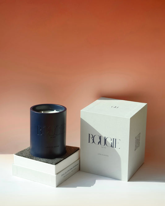 Less Is More - La Nuit (midnight)